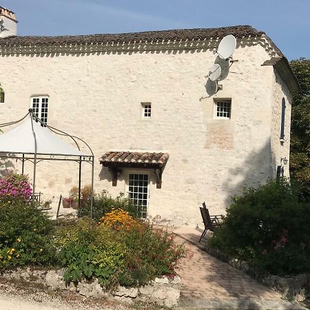 Апартаменты Bergerie Le Vieux Manoir Valeilles Экстерьер фото