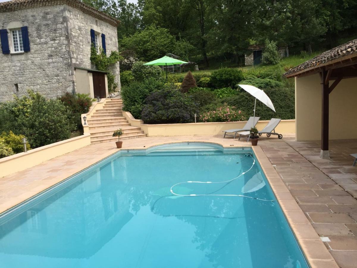 Апартаменты Bergerie Le Vieux Manoir Valeilles Экстерьер фото